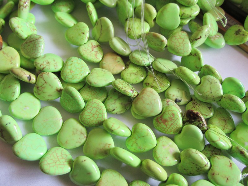 (image for) Lime green heart beads #SS1136